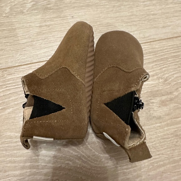 Brown Suede Chelsea Baby Boots Size 4 - Picture 10 of 11